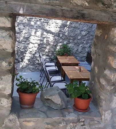 Rooms Pocitelj Πανσιόν Pocitelj
